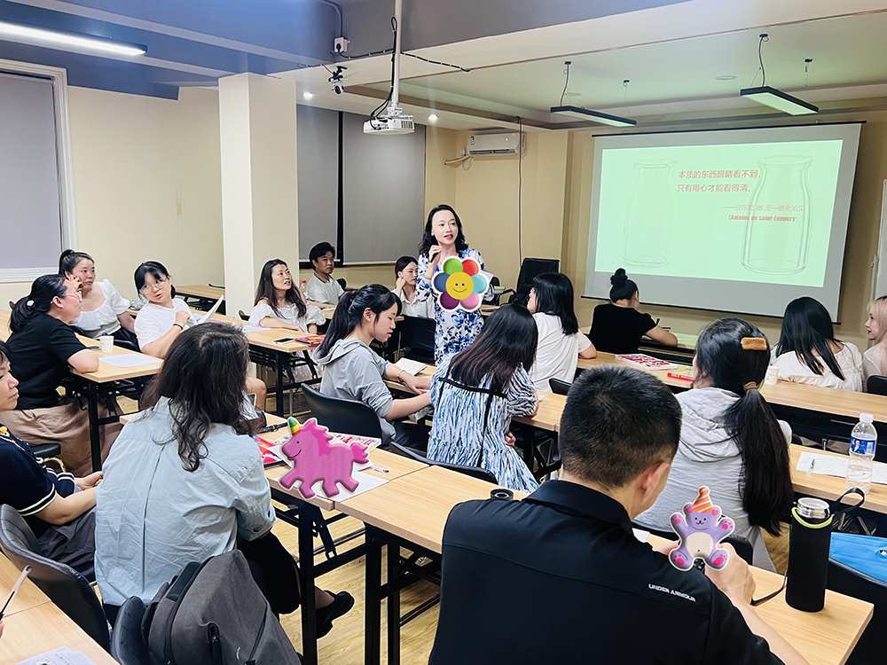 成都心理咨询师培训机构哪家好?小白择校实用指南