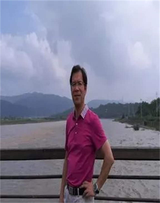 8.欧阳老师.jpg