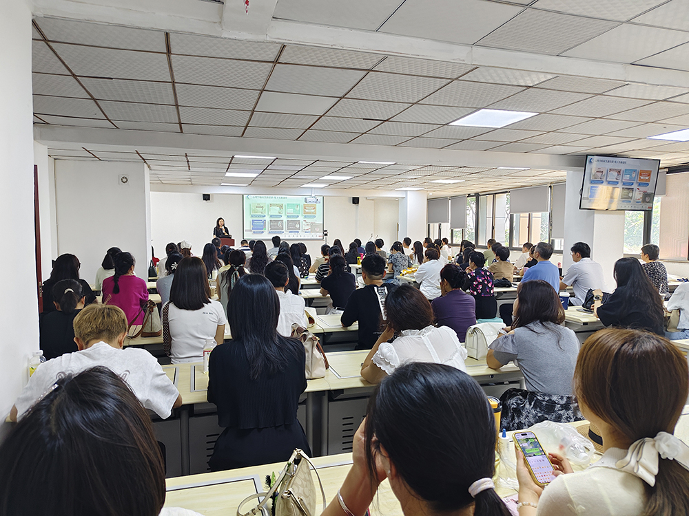 成都想学心理咨询师哪家靠谱？内行不说的择校真相